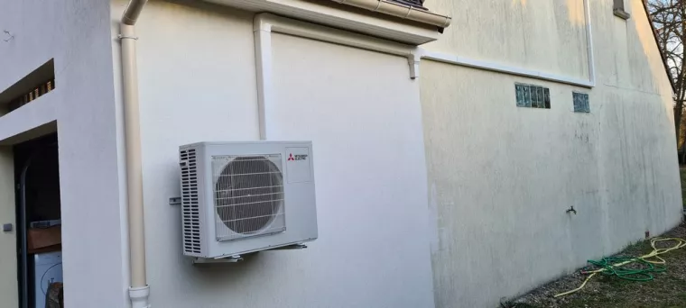 Installer une pompe à chaleur air/eau avec ballon tampon dans une maison familiale, Marines, ATEL SOLUTIONS